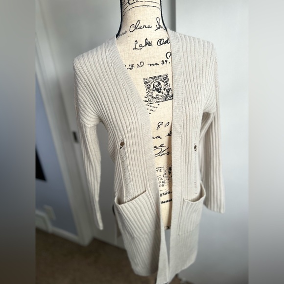 Sadie & Sage by Anthropologie cardigan distressed with pockets - Picture 3 of 11